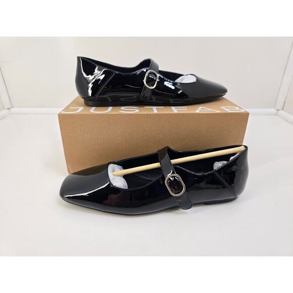 Womens JUSTFAB Flats Emily Black Pointed Toe Slip-On Flats - Picture 2 of 8